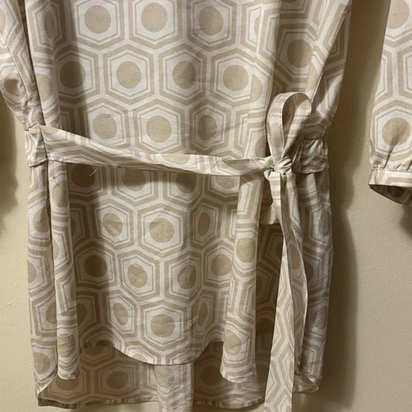 New York & Company Cream Geometric Long Sleeve Blouse - Picture 7 of 15